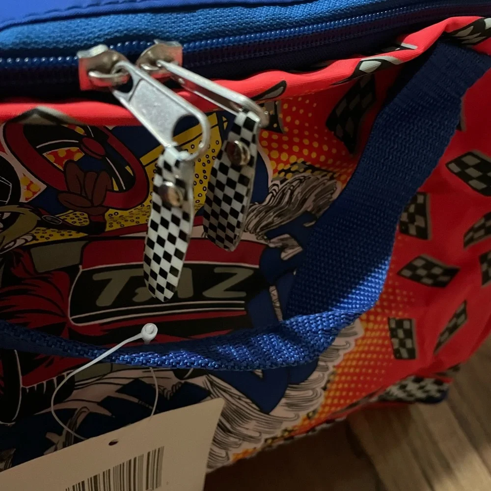 NWT Vintage NASCAR Looney Tunes Taz “Eat My Dust” Duffle Bag 15x10x9 Rare